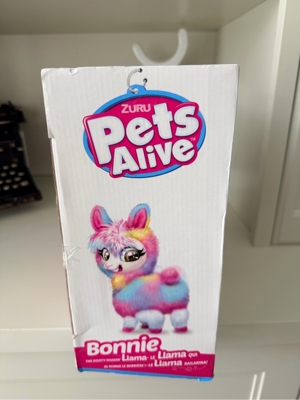 ZURU PETS ALIVE Rainbow Boppi The Booty Shakin Llama Battery-Power Dancing Toy - Picture 4 of 10